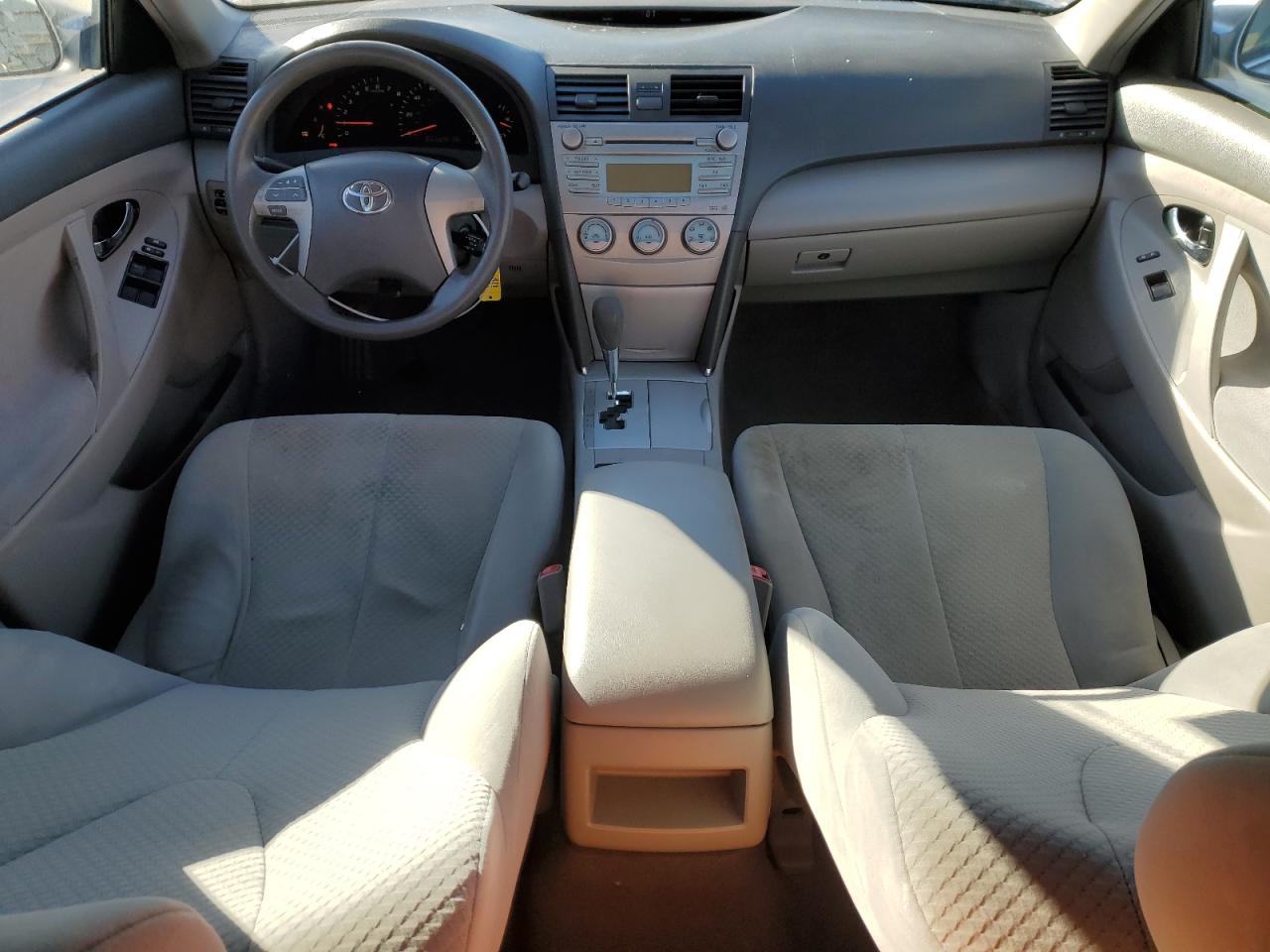 2009 Toyota Camry - Image 8