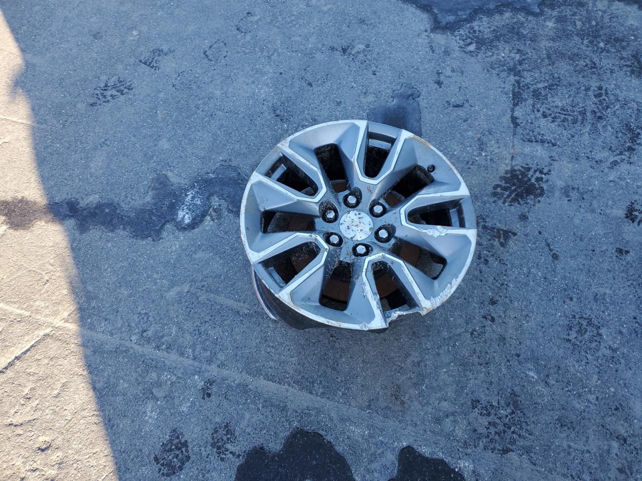 2021 Chevrolet Silverado - Image 12