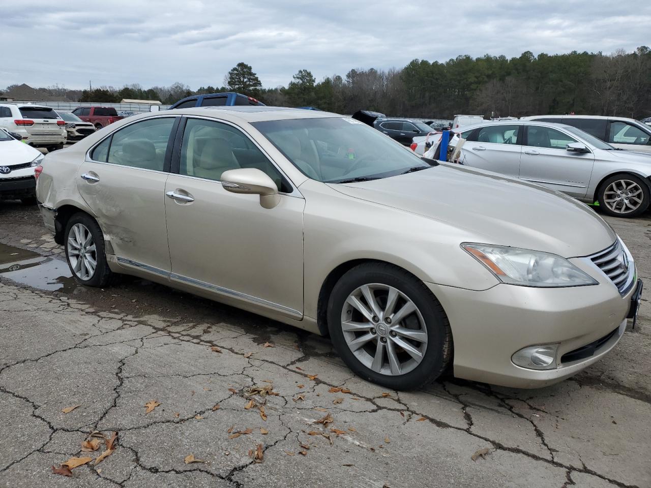 2010 Lexus ES - Image 4