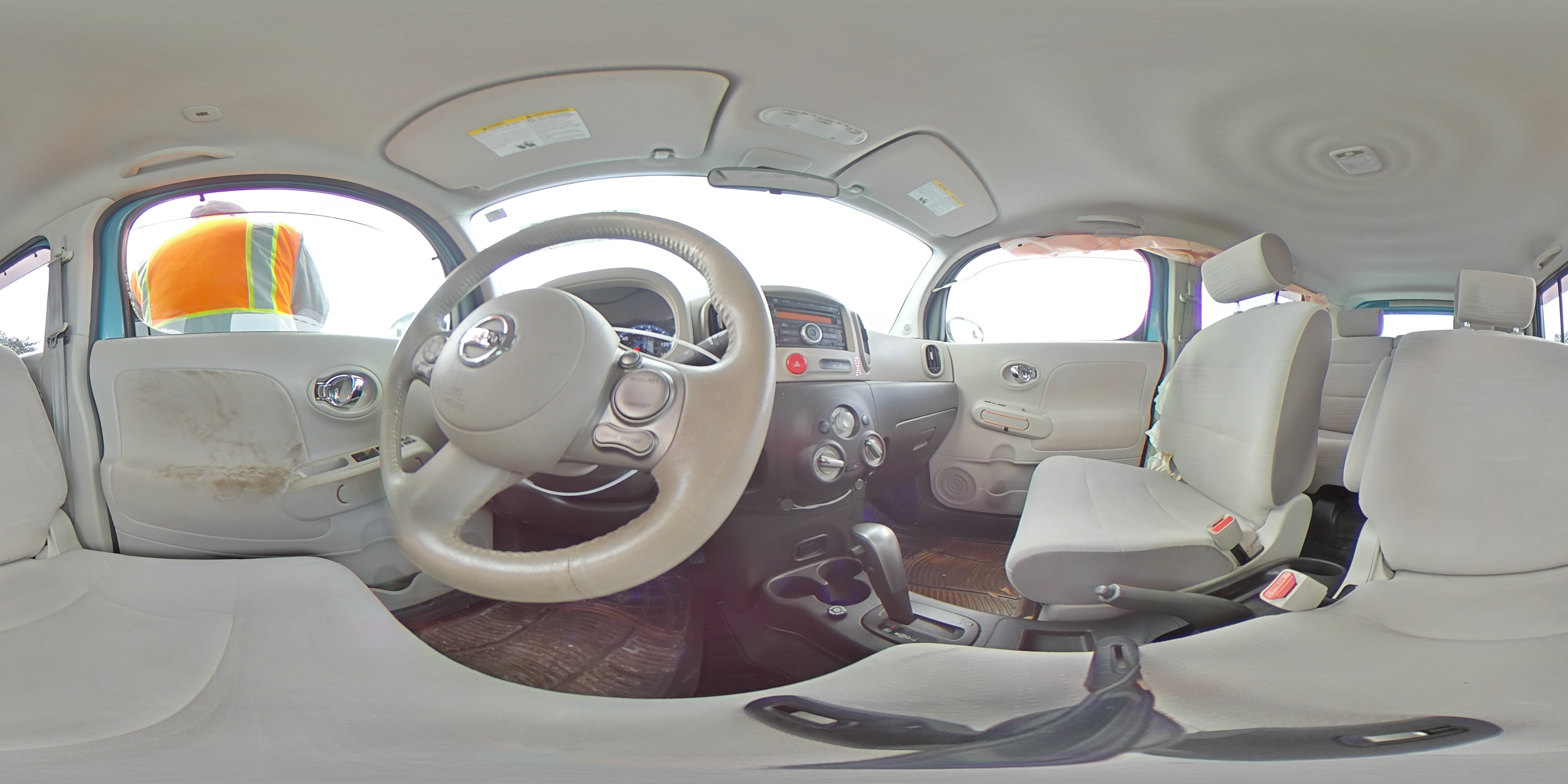 2010 Nissan Cube - Image 13