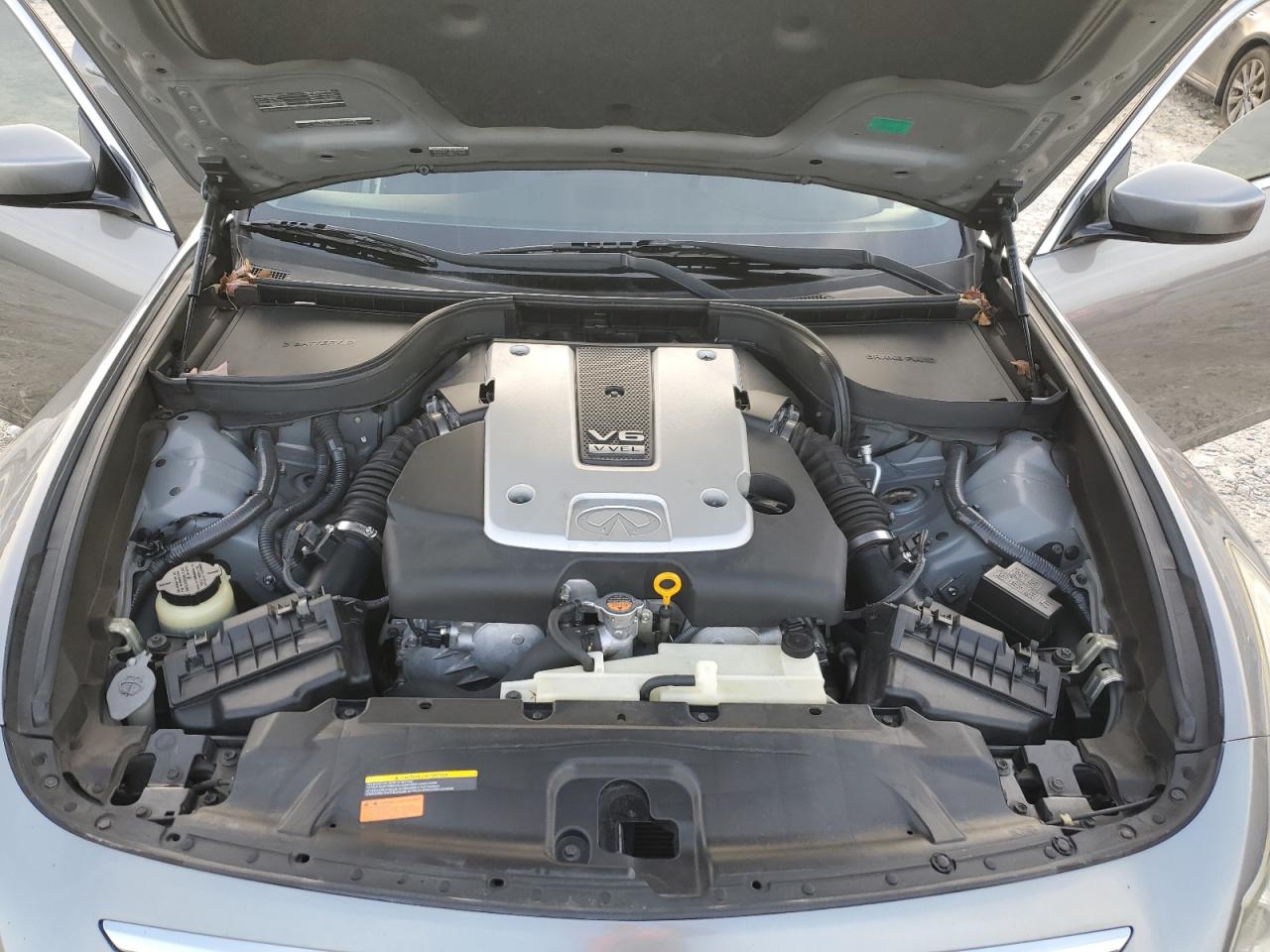 2011 Infiniti G - Image 11