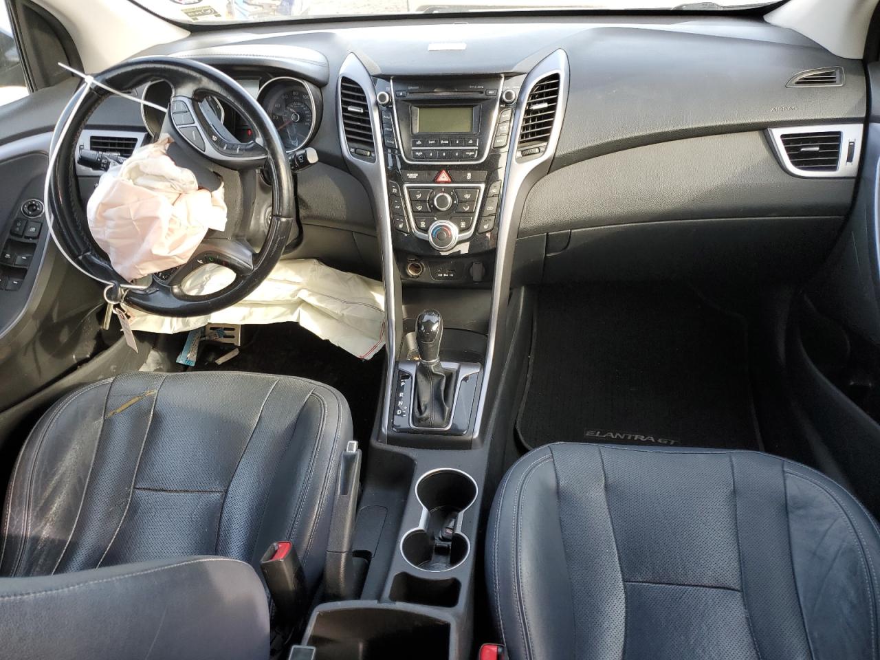 2013 Hyundai Elantra - Image 8