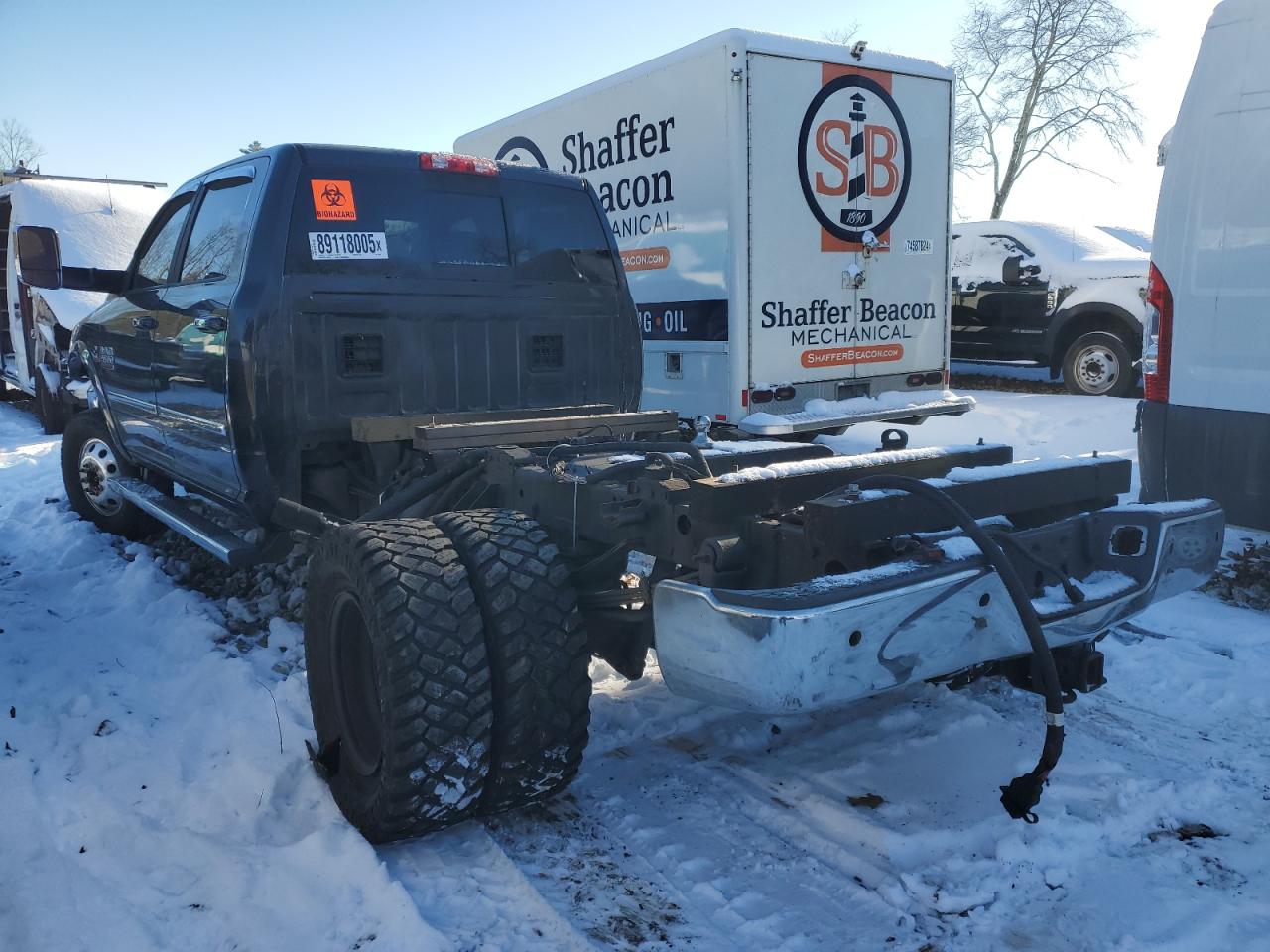 2015 RAM 3500 - Image 2
