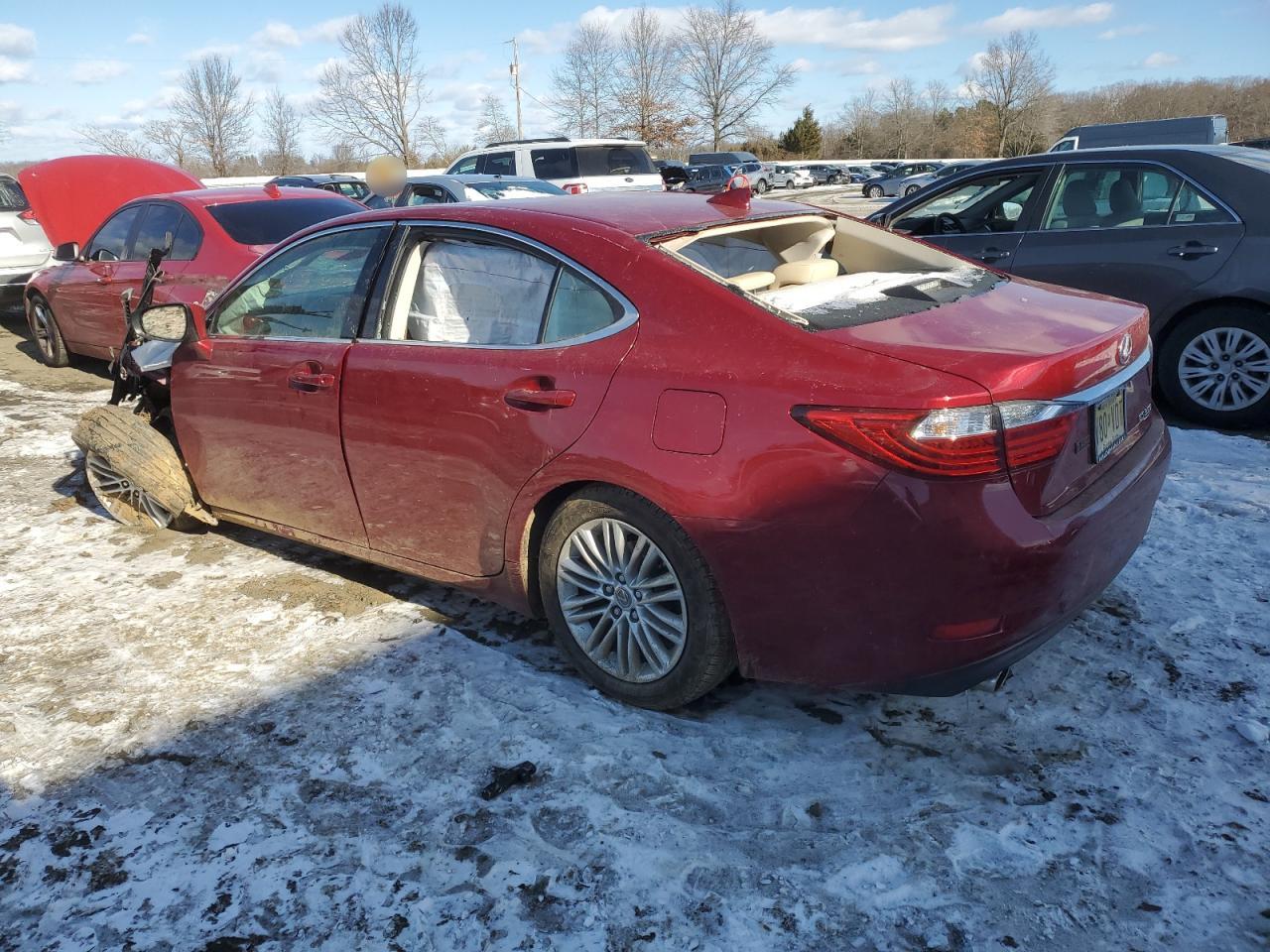 2015 Lexus ES - Image 2