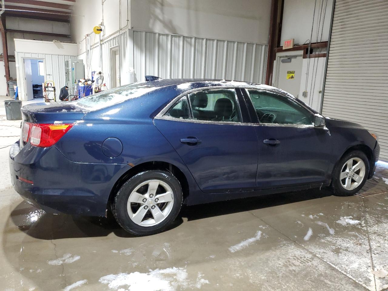 2016 Chevrolet Malibu - Image 3