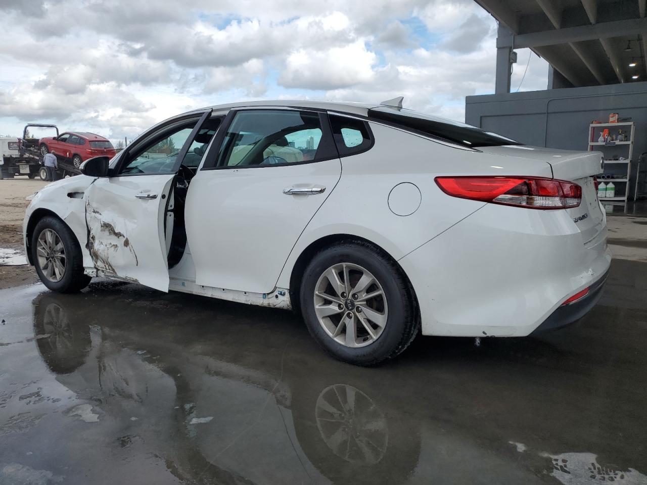 2017 Kia Optima - Image 2