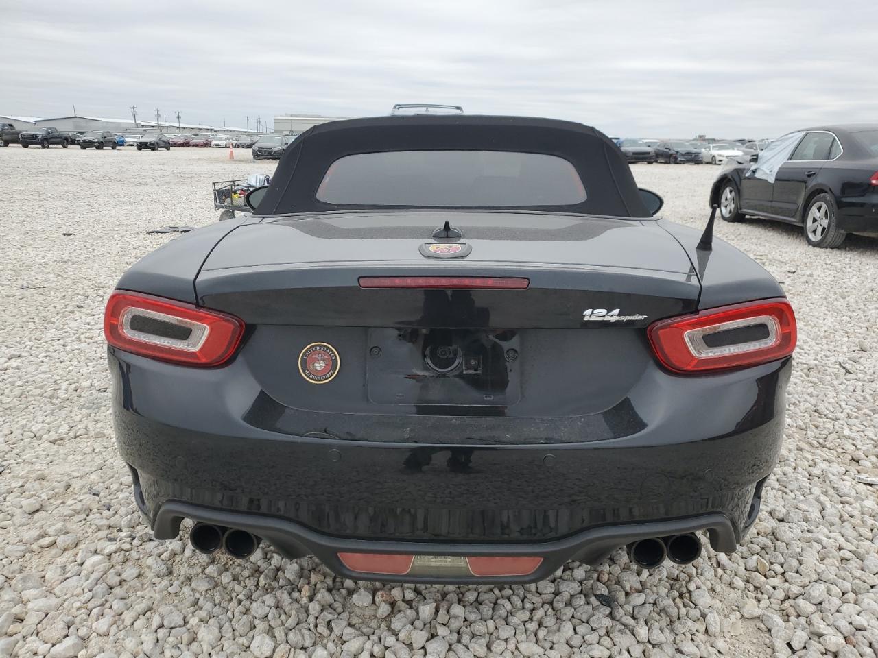 2017 Fiat 124 Spider - Image 6