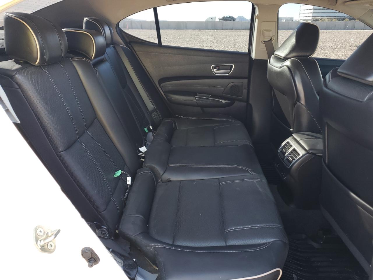 2018 Acura TLX - Image 10