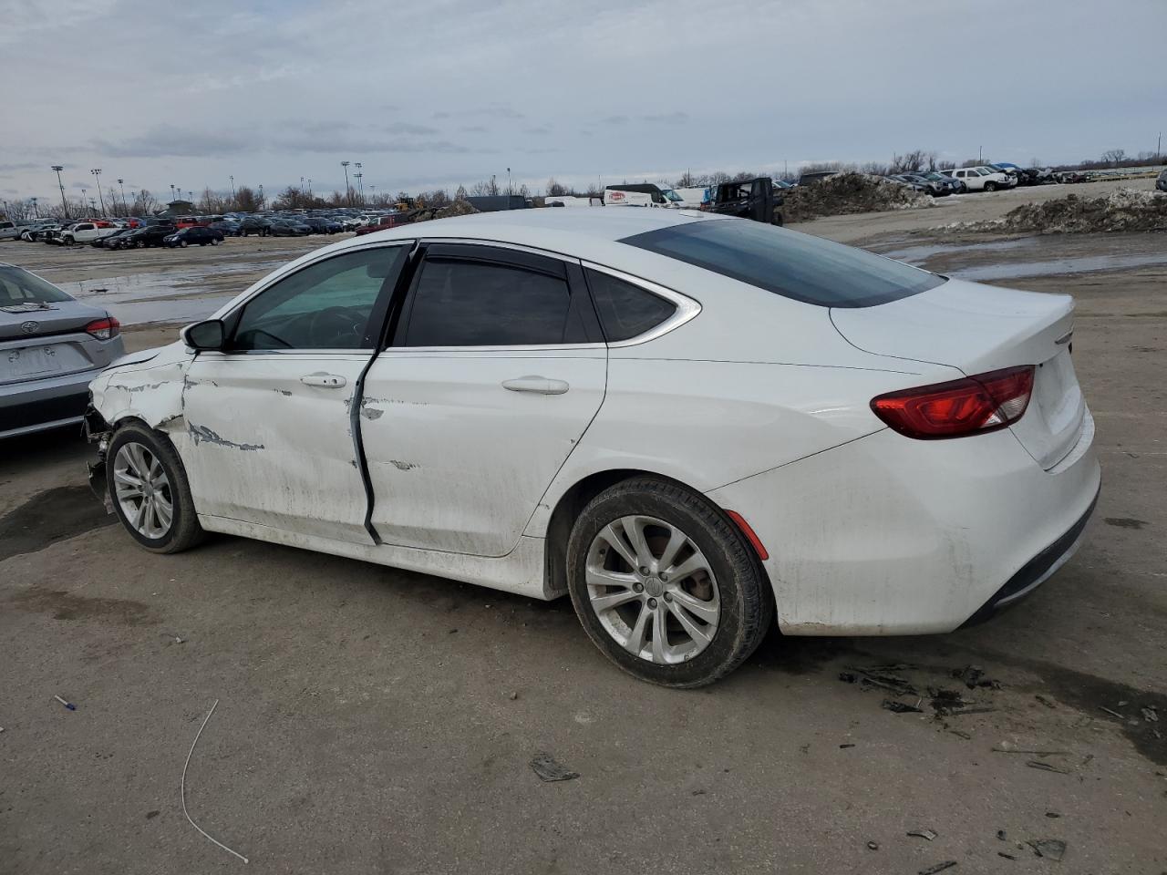 2015 Chrysler 200 - Image 2