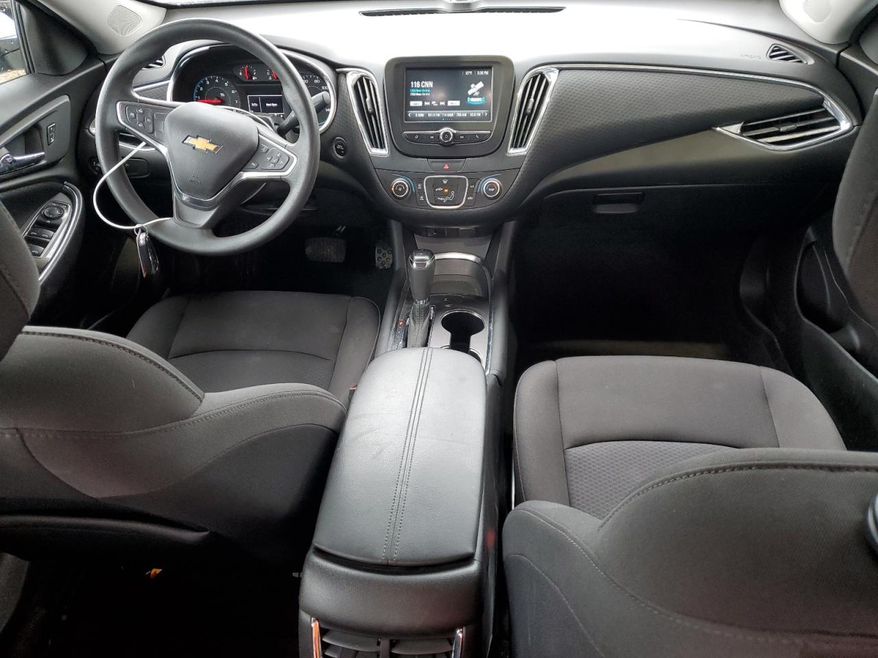 2018 Chevrolet Malibu - Image 8