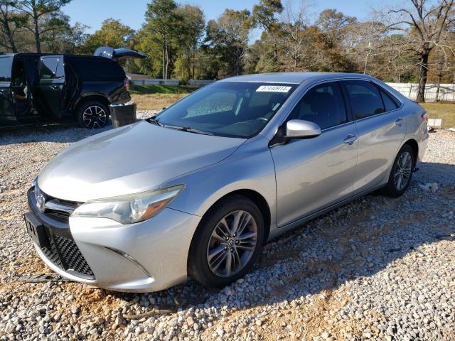  TOYOTA CAMRY 2015 Srebrny