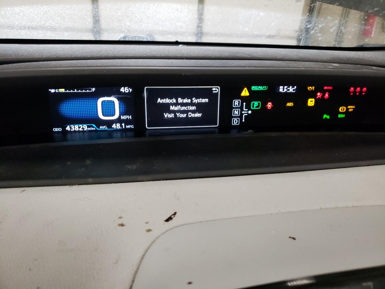 2018 Toyota Prius - Image 9