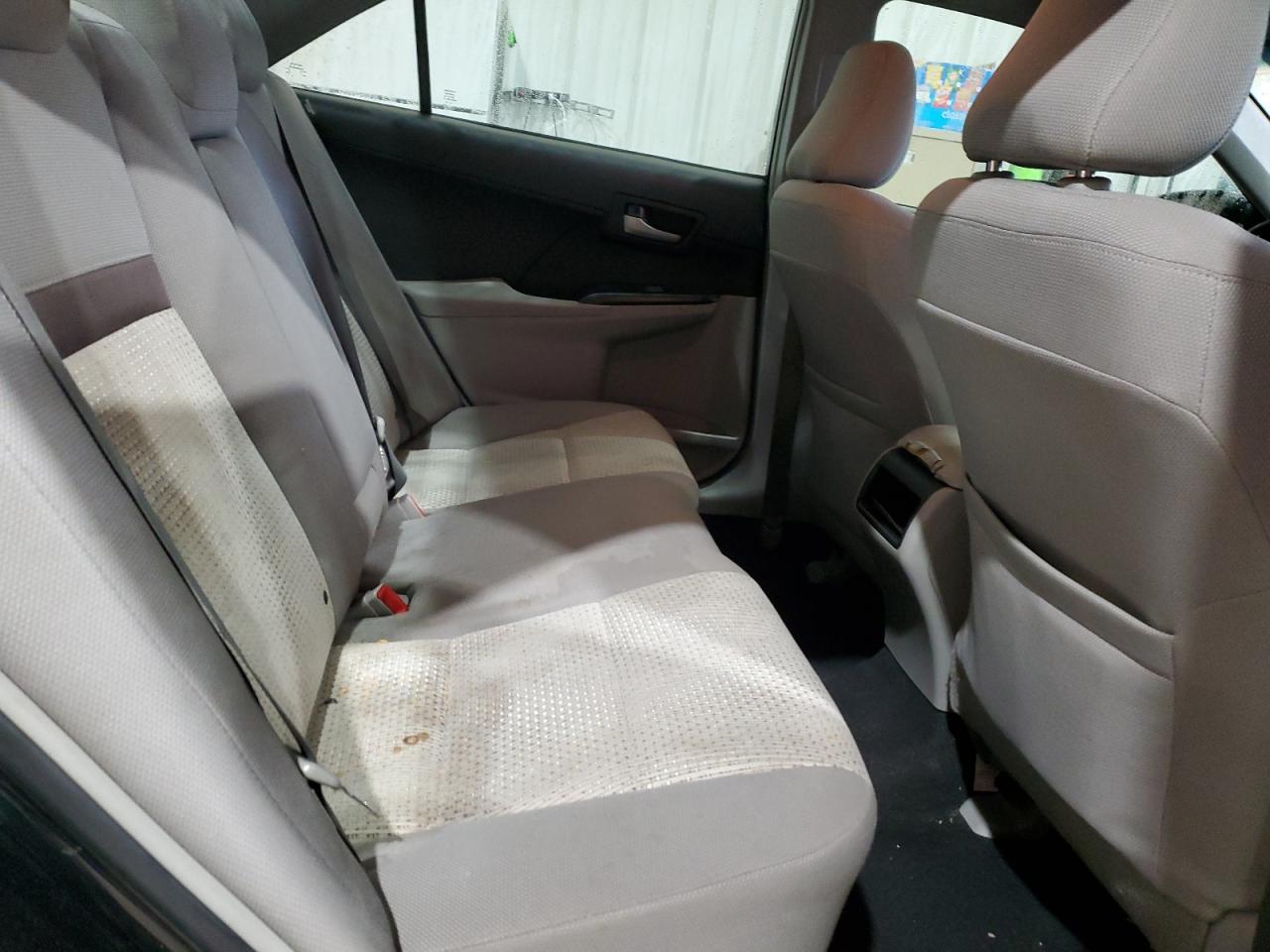 2013 Toyota Camry - Image 10
