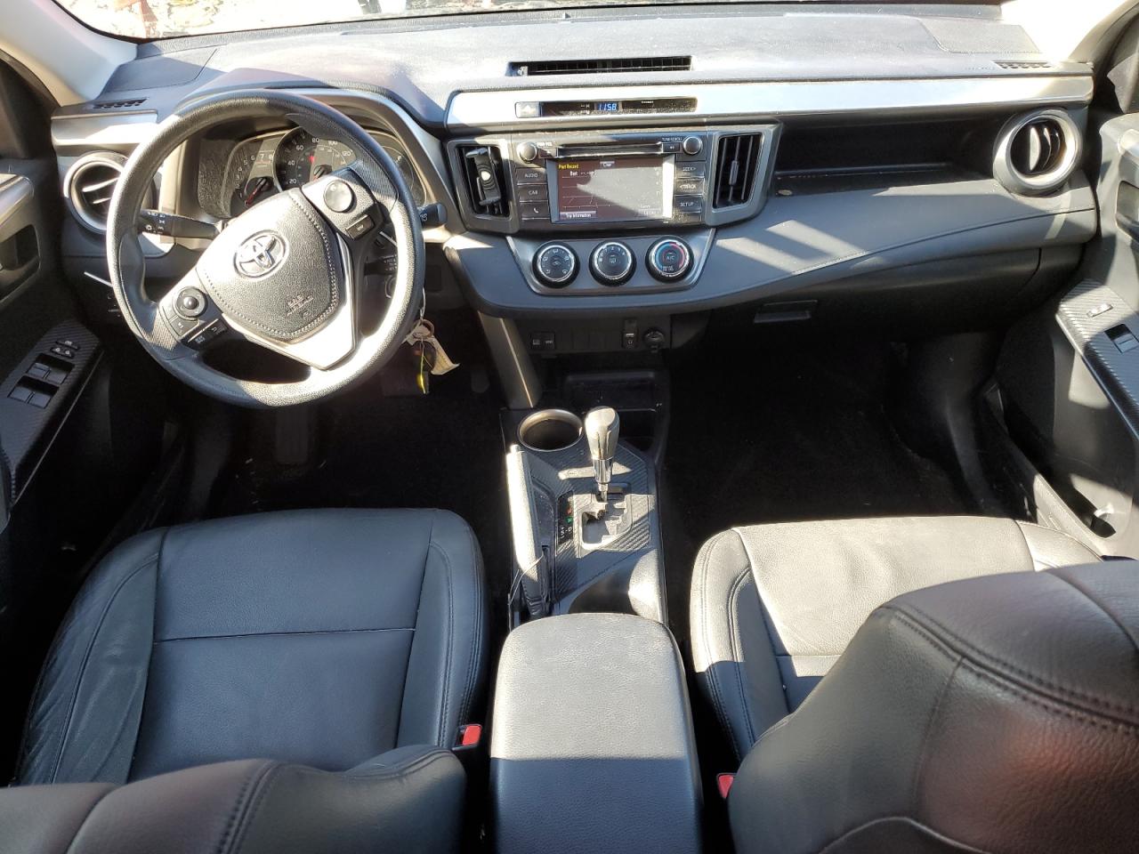 2015 Toyota RAV 4 - Image 8