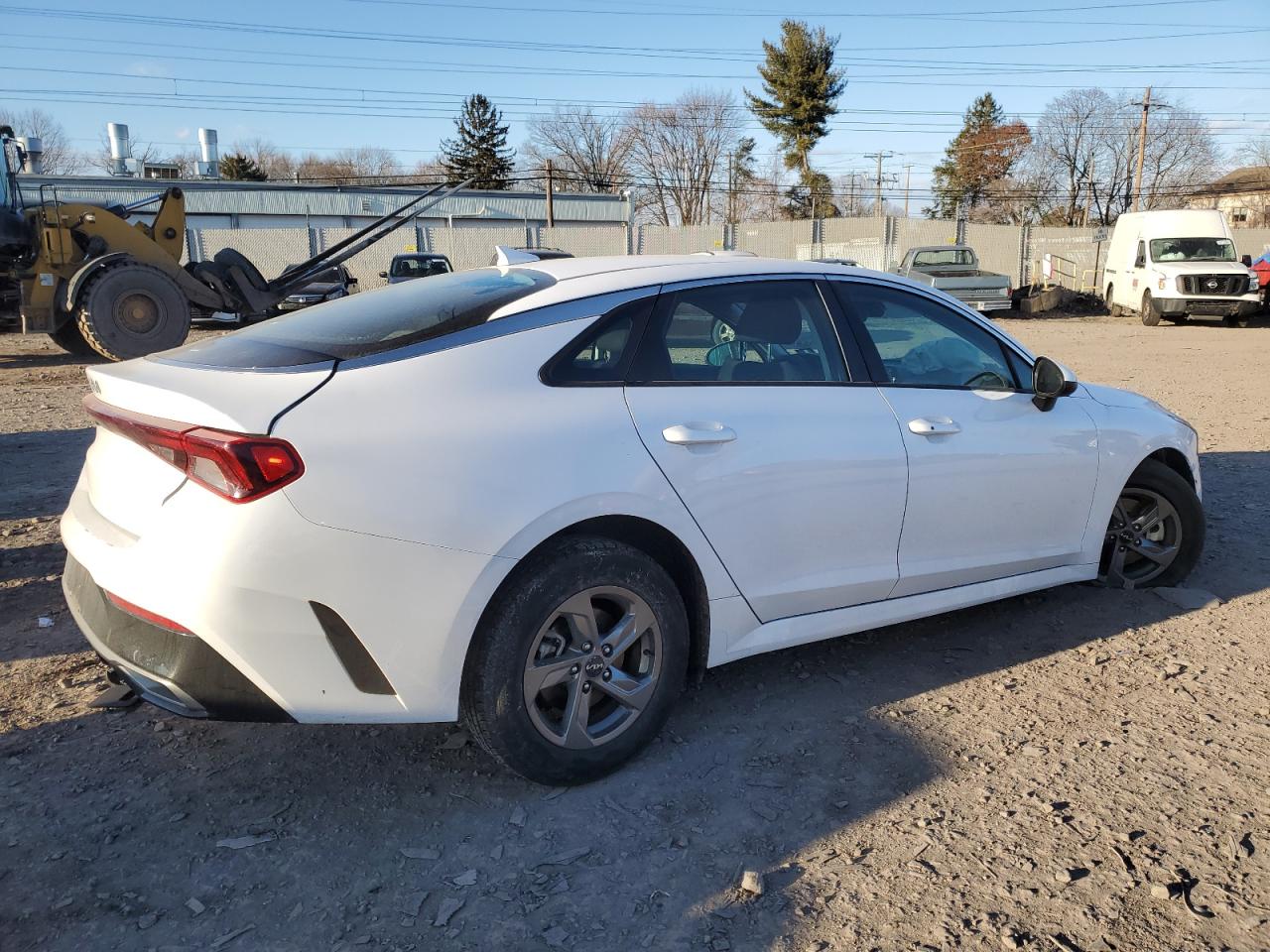 2023 Kia K5 - Image 3
