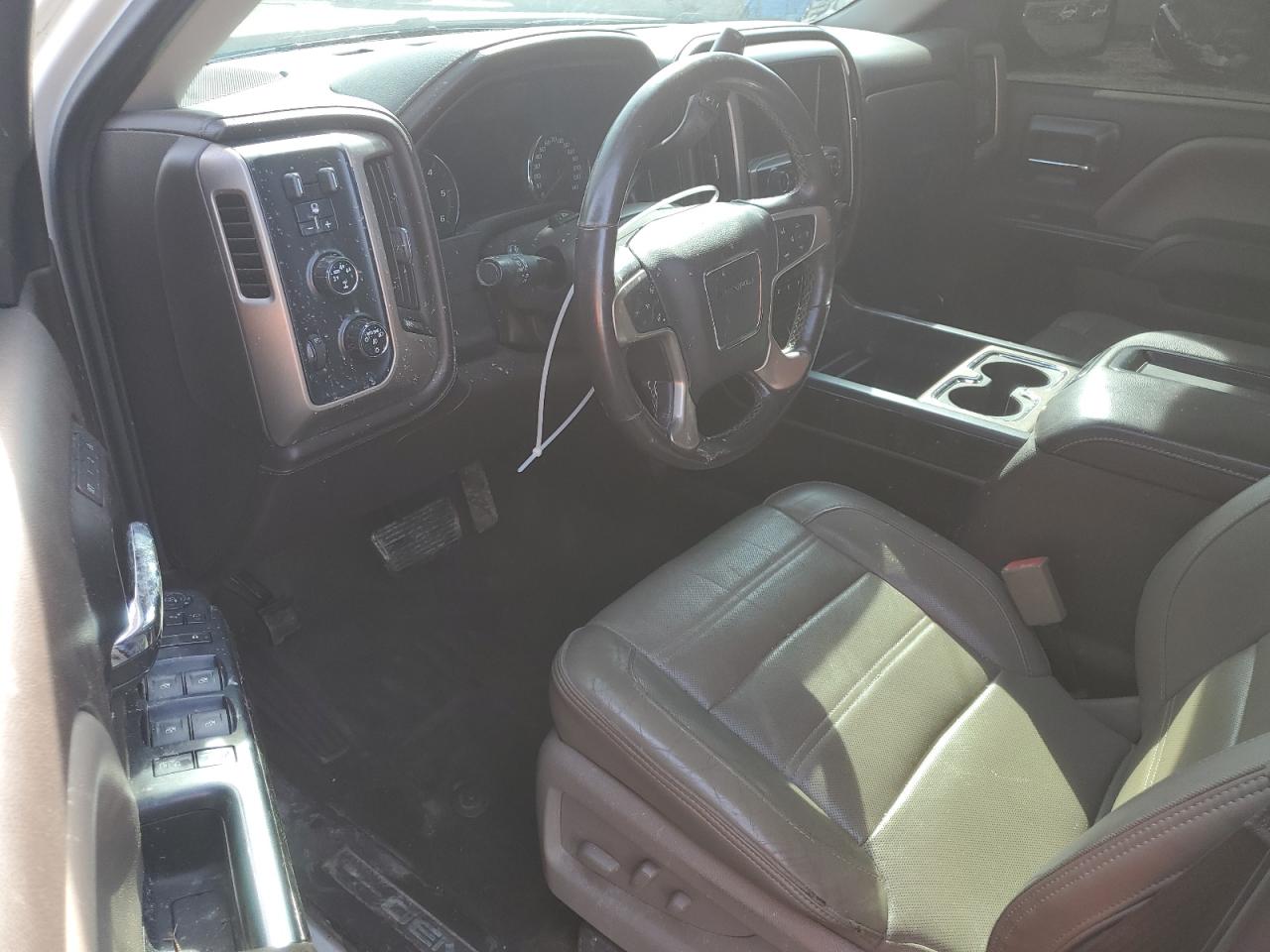 2015 GMC Sierra - Image 8