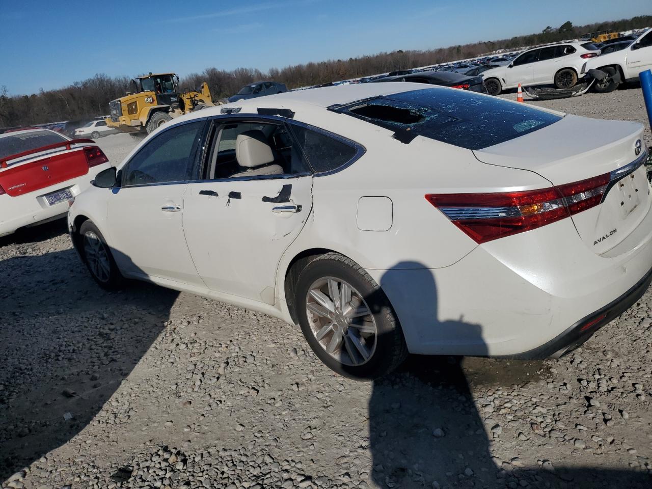 2014 Toyota Avalon - Image 2