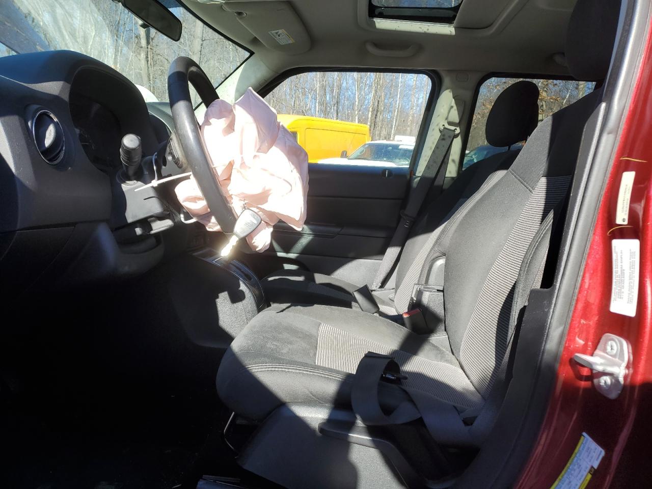 2014 Jeep Liberty (Patriot) - Image 7