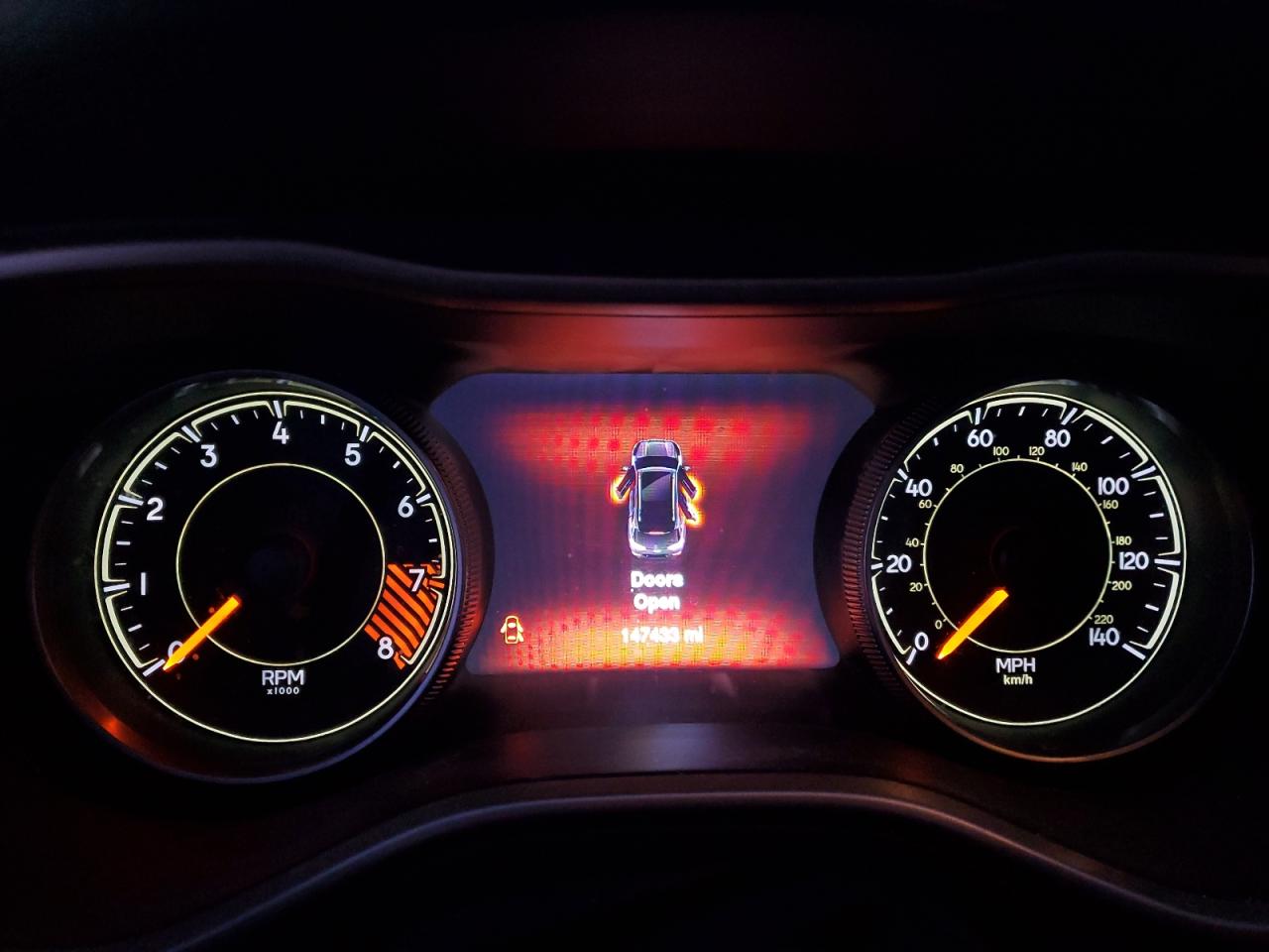 2014 Jeep Grand Cherokee - Image 9