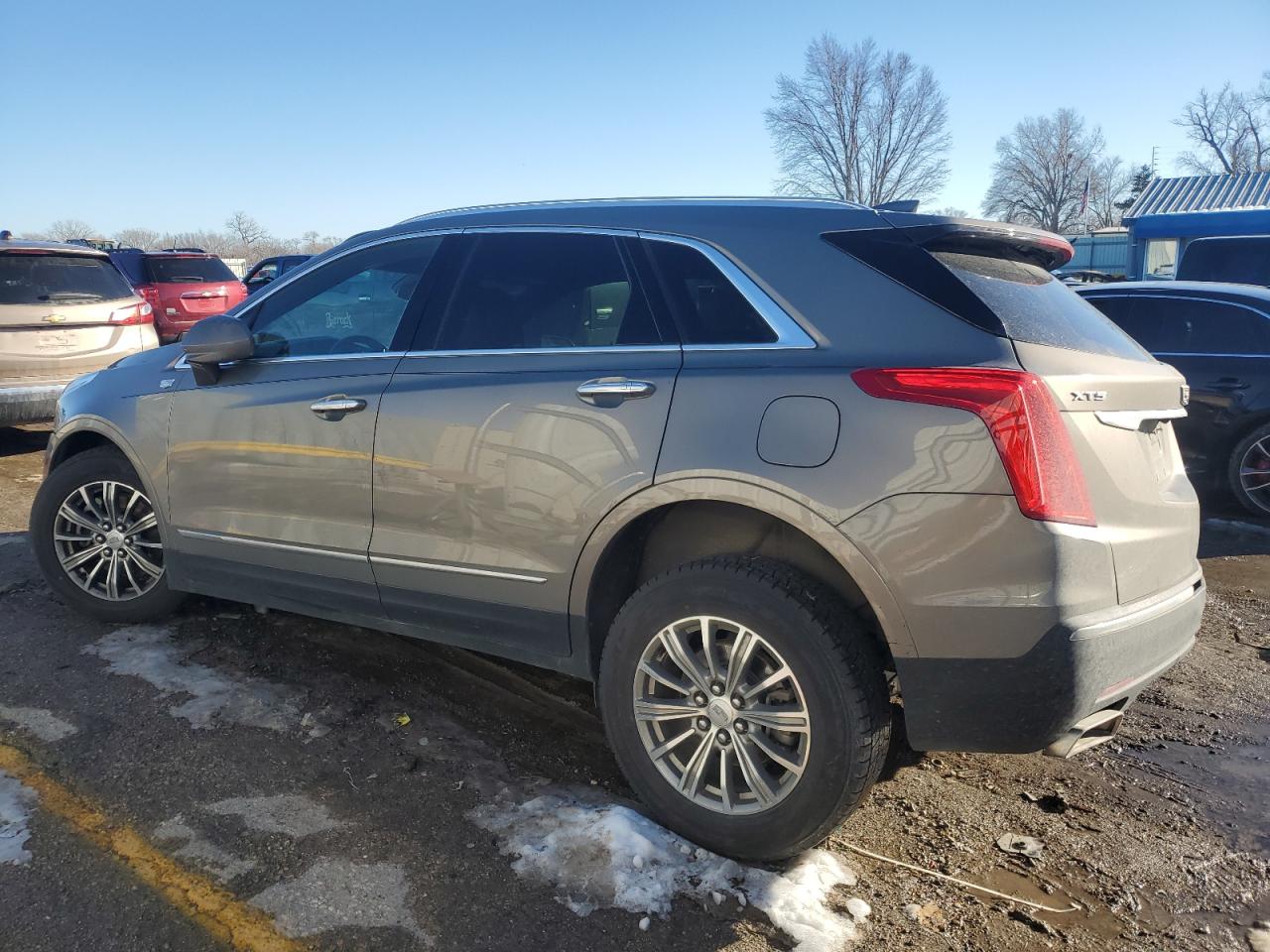 2017 Cadillac XT5 - Image 2