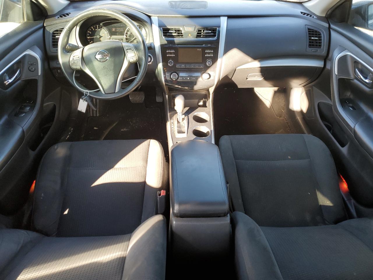 2015 Nissan Altima - Image 8