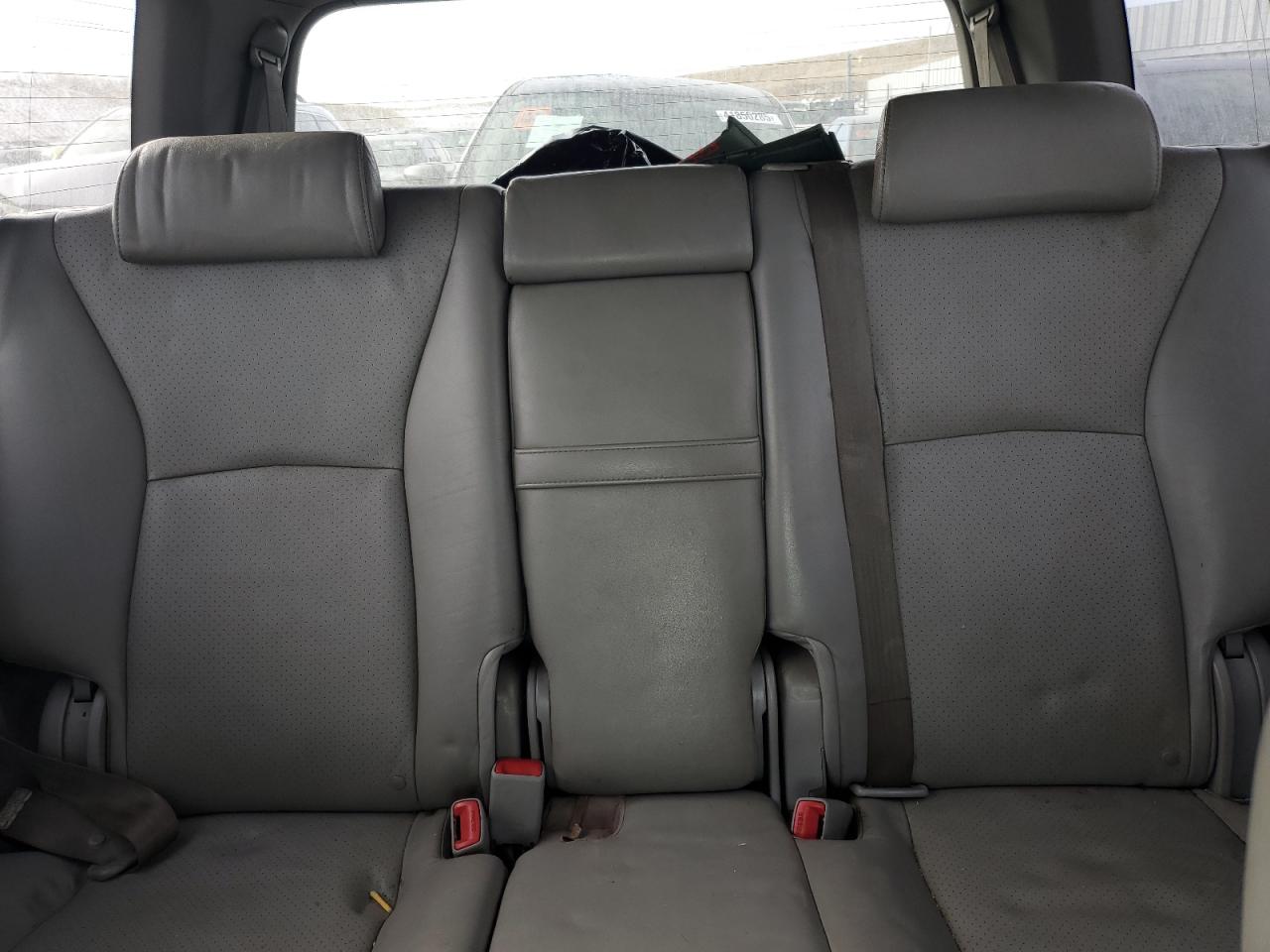 2007 Toyota Highlander - Image 10