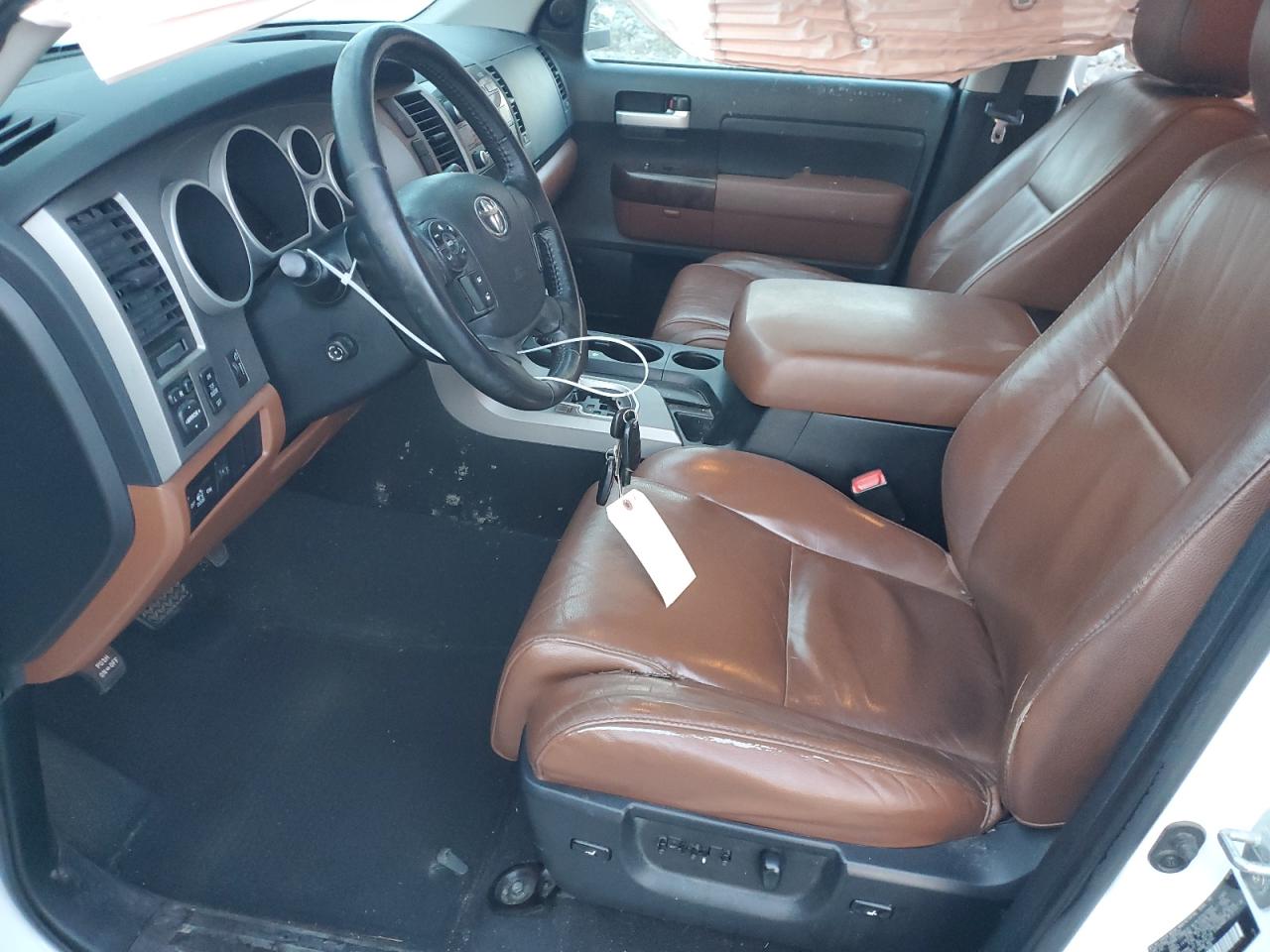 2011 Toyota Tundra - Image 7