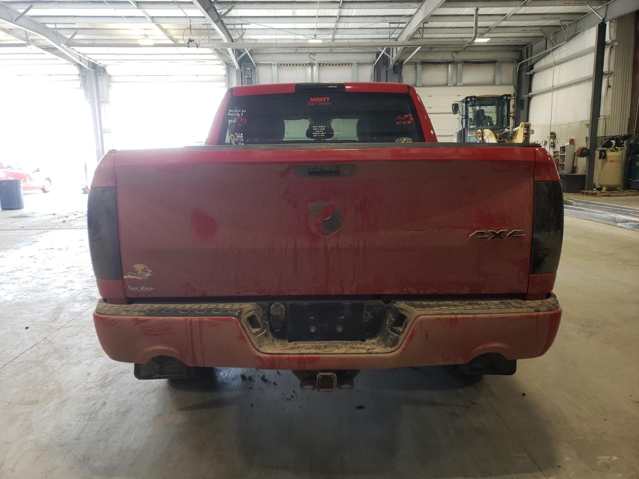 2016 RAM 1500 - Image 6