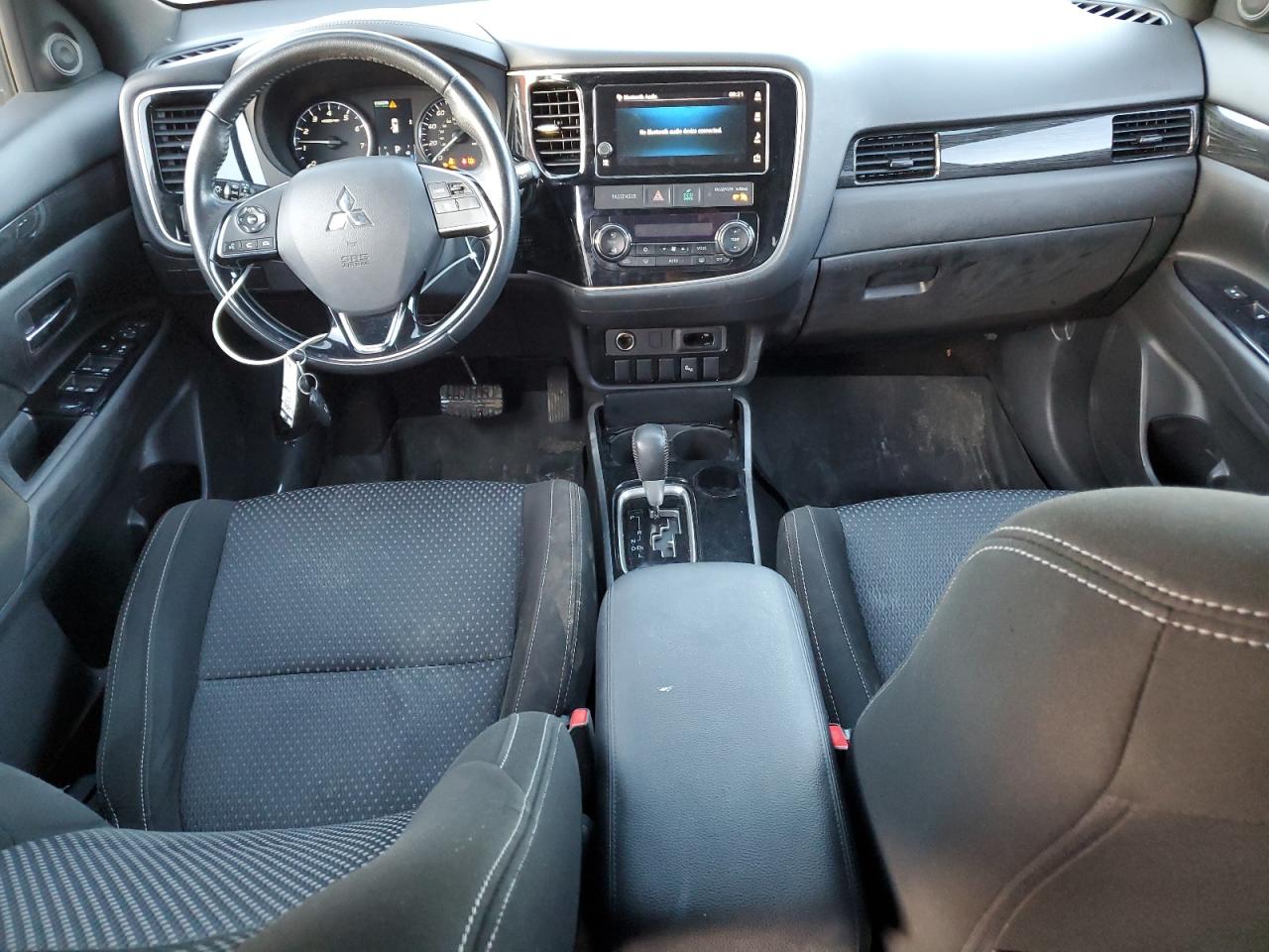 2018 Mitsubishi Outlander - Image 8