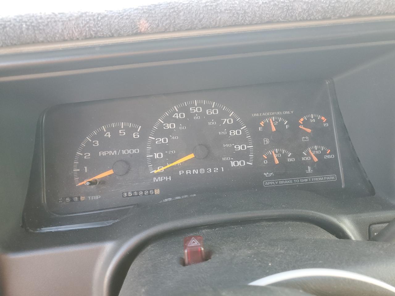 1999 GMC Yukon - Image 9