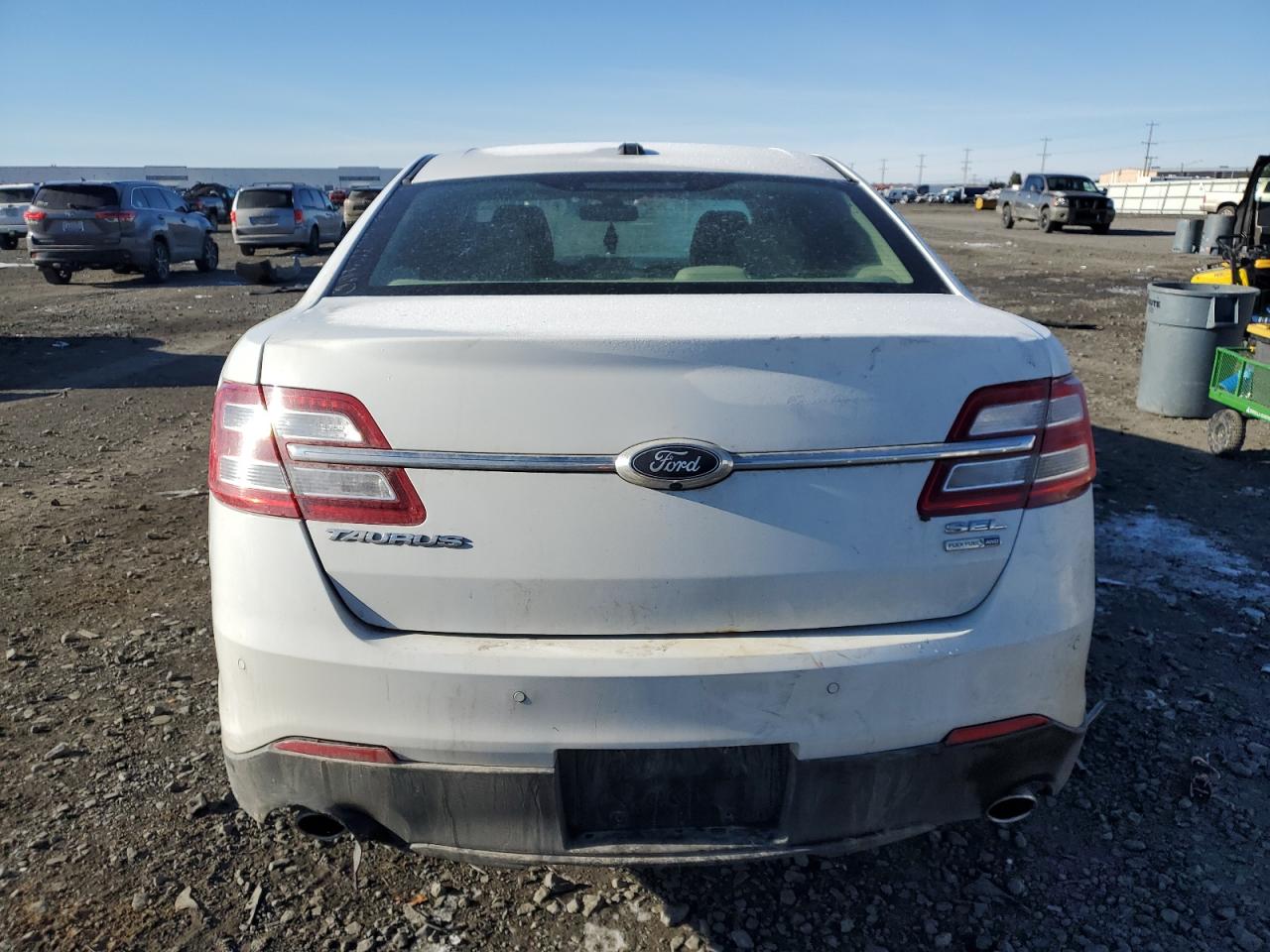 2018 Ford Taurus - Image 6