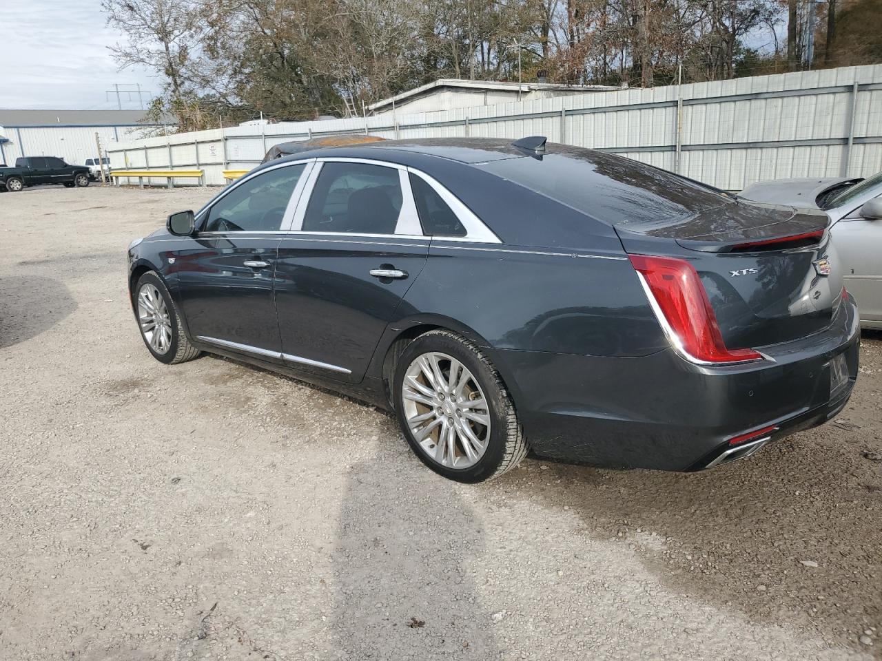 2018 Cadillac XTS - Image 2