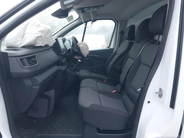 2025 RENAULT TRAFIC ADVANCE