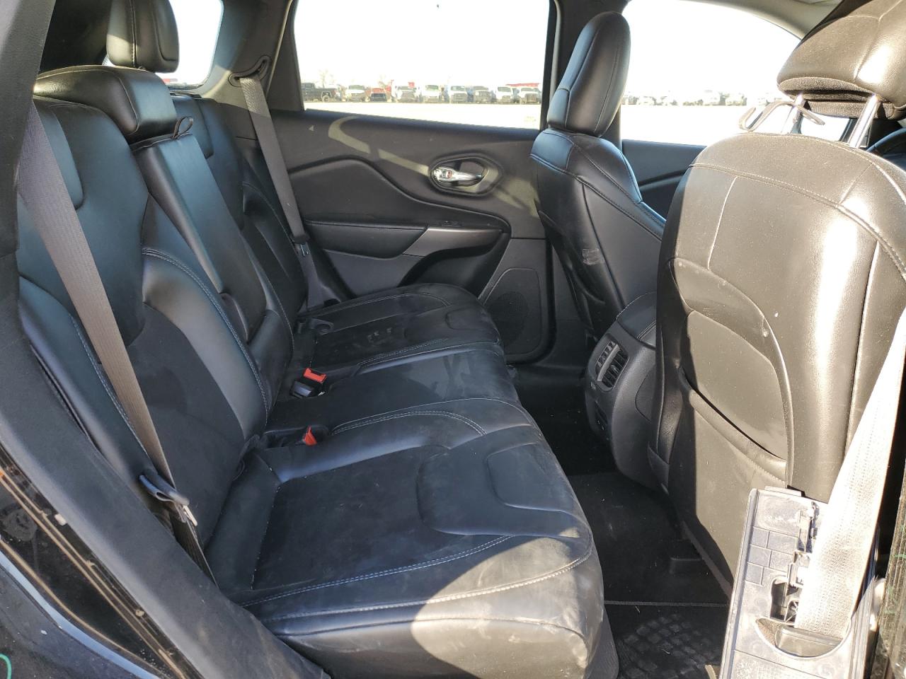 2020 Jeep Grand Cherokee - Image 11
