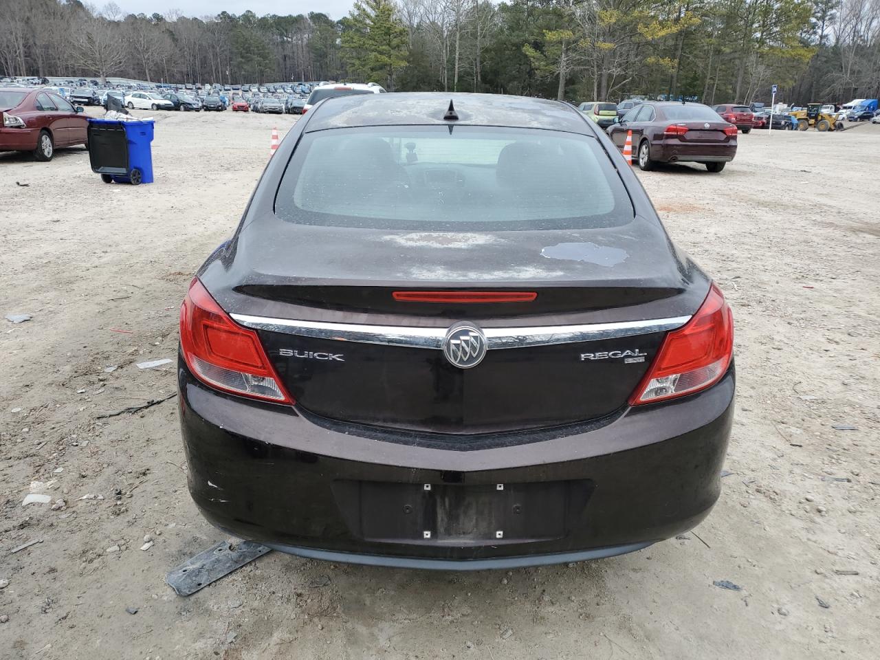 2011 Buick Regal - Image 6