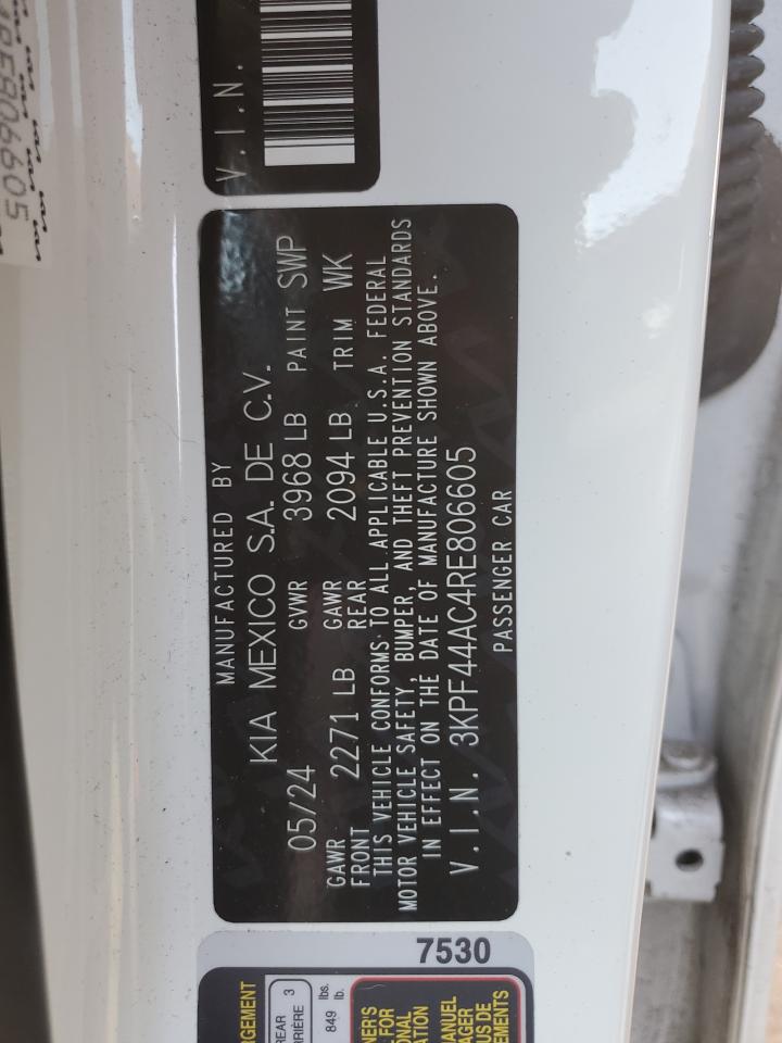2024 Kia Forte - Image 13