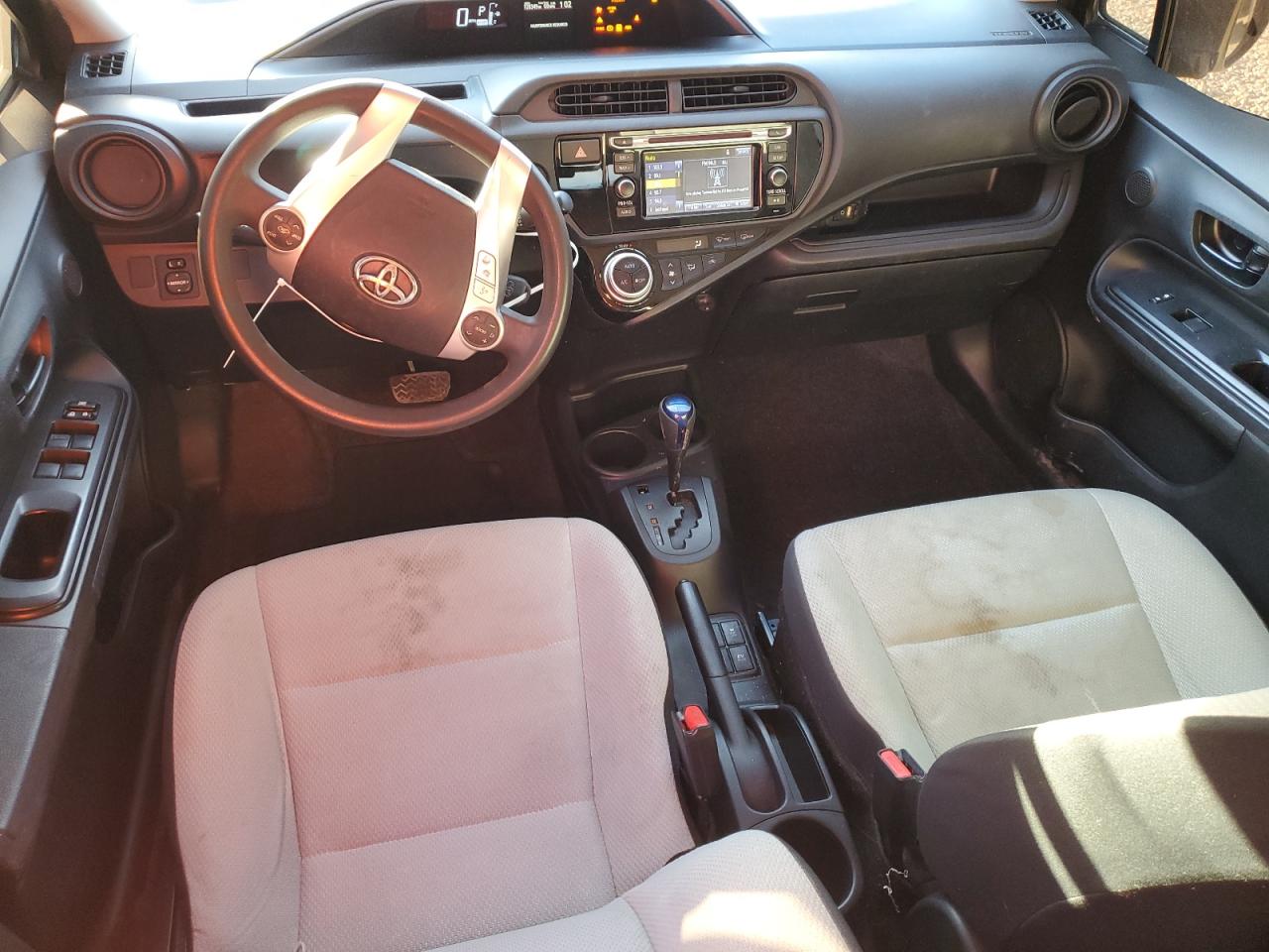 JTDKDTB30G1138681 TOYOTA PRIUS 2016