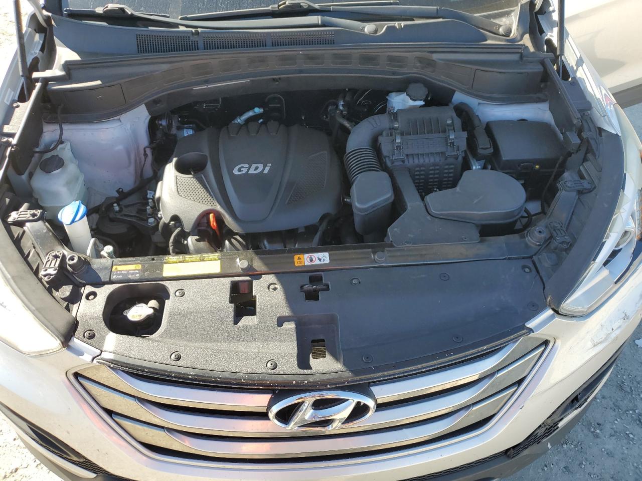 2015 Hyundai Santa Fe - Image 13