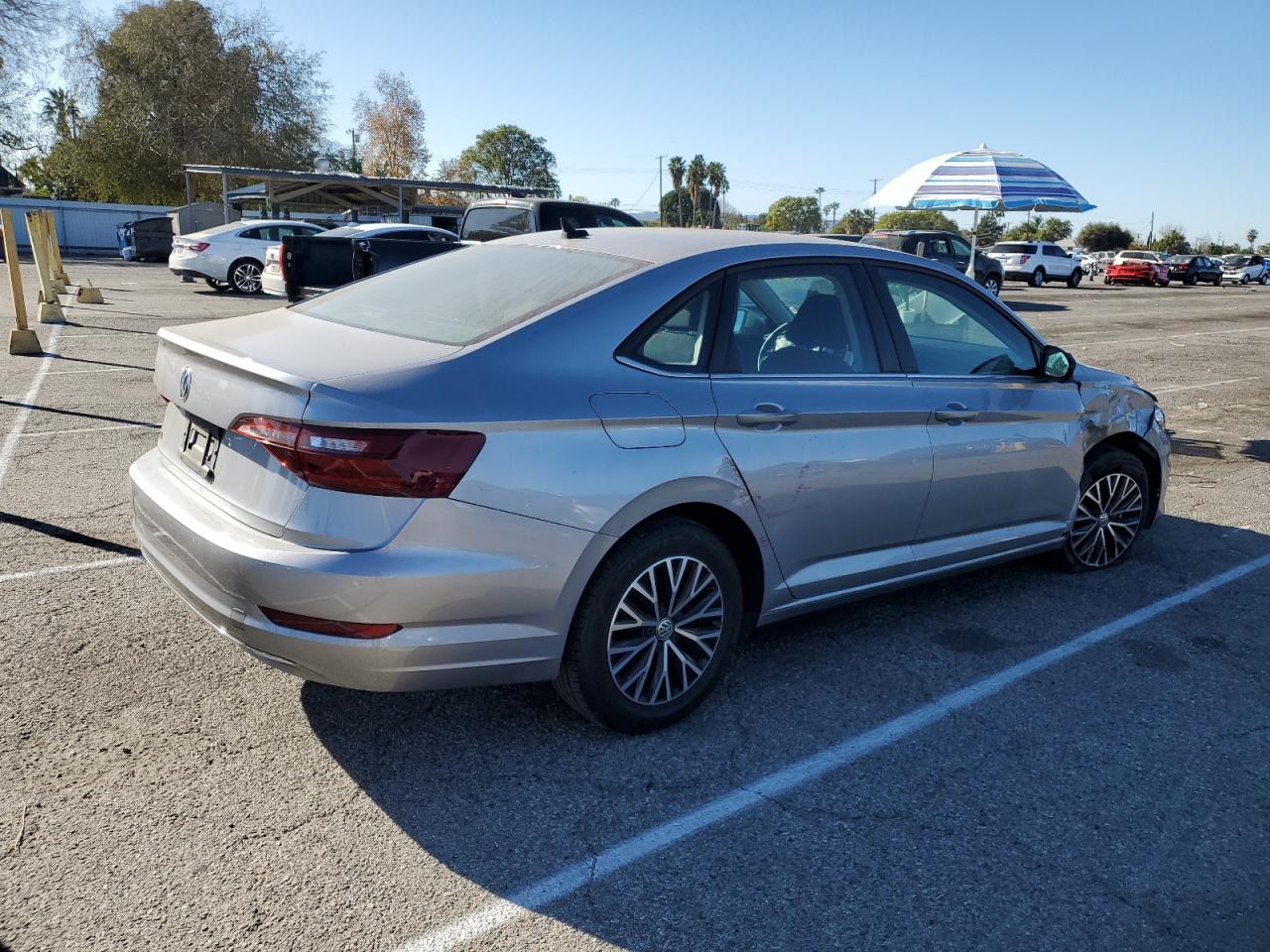 2021 Volkswagen Jetta - Image 3