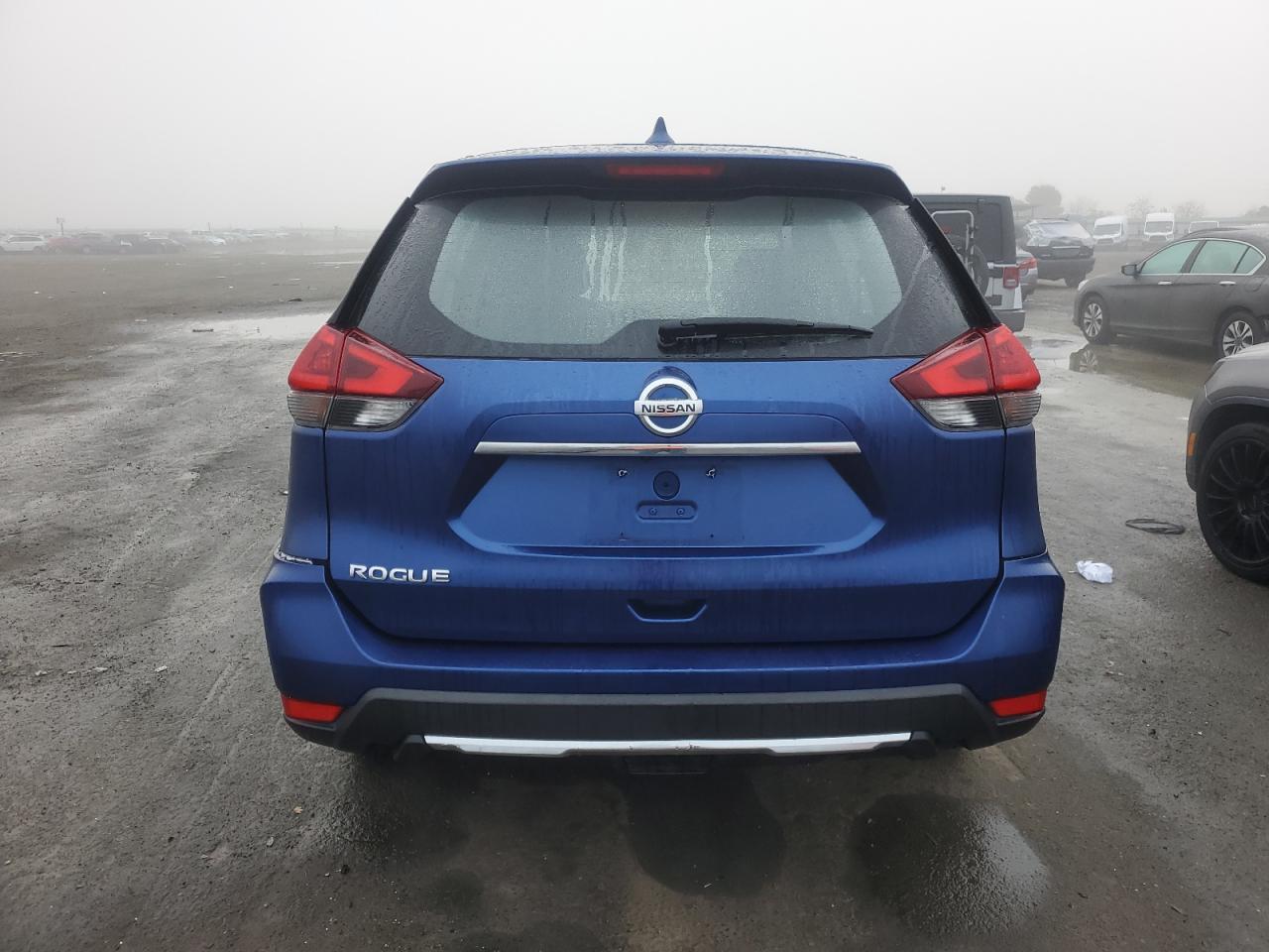 KNMAT2MT5JP577160 NISSAN ROGUE 2018