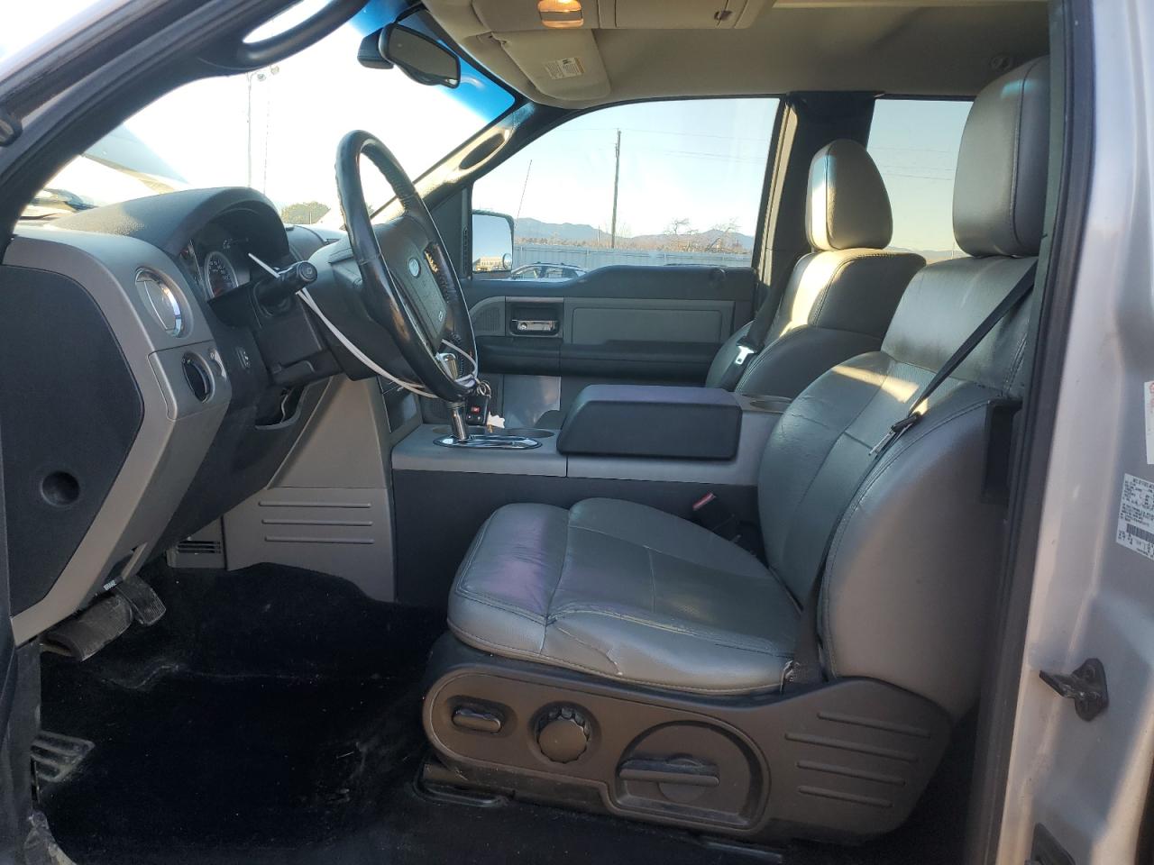 2004 Ford F-150 - Image 7