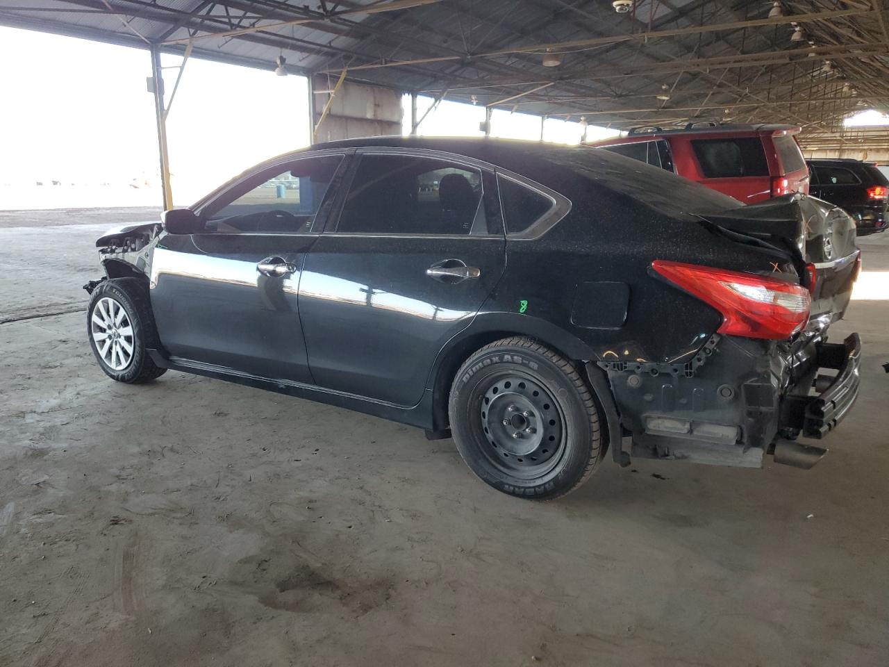 2017 Nissan Altima - Image 2