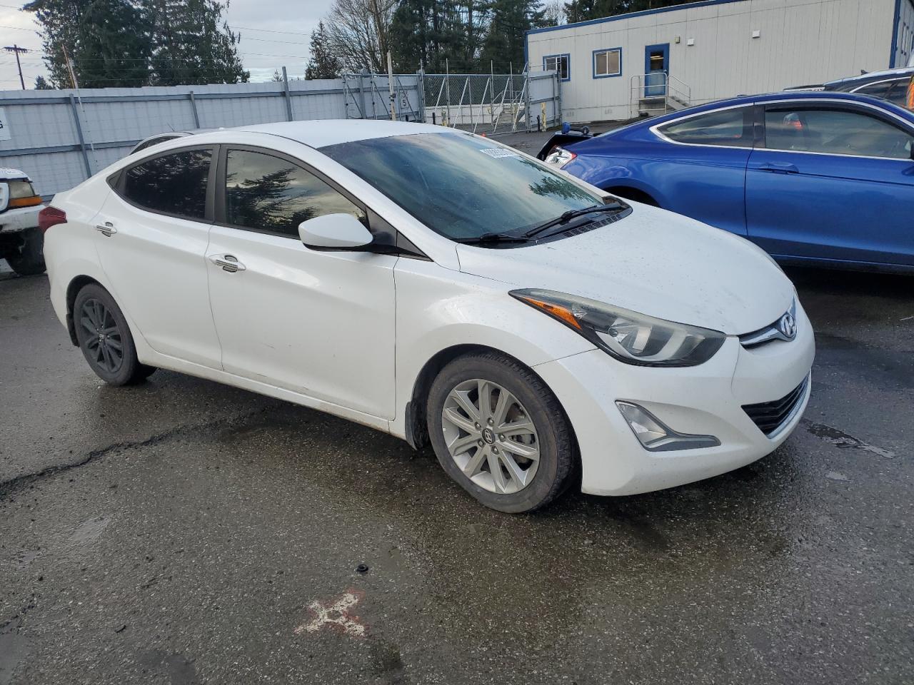 VIN 5NPDH4AE3FH615388 2015 HYUNDAI ELANTRA no.4