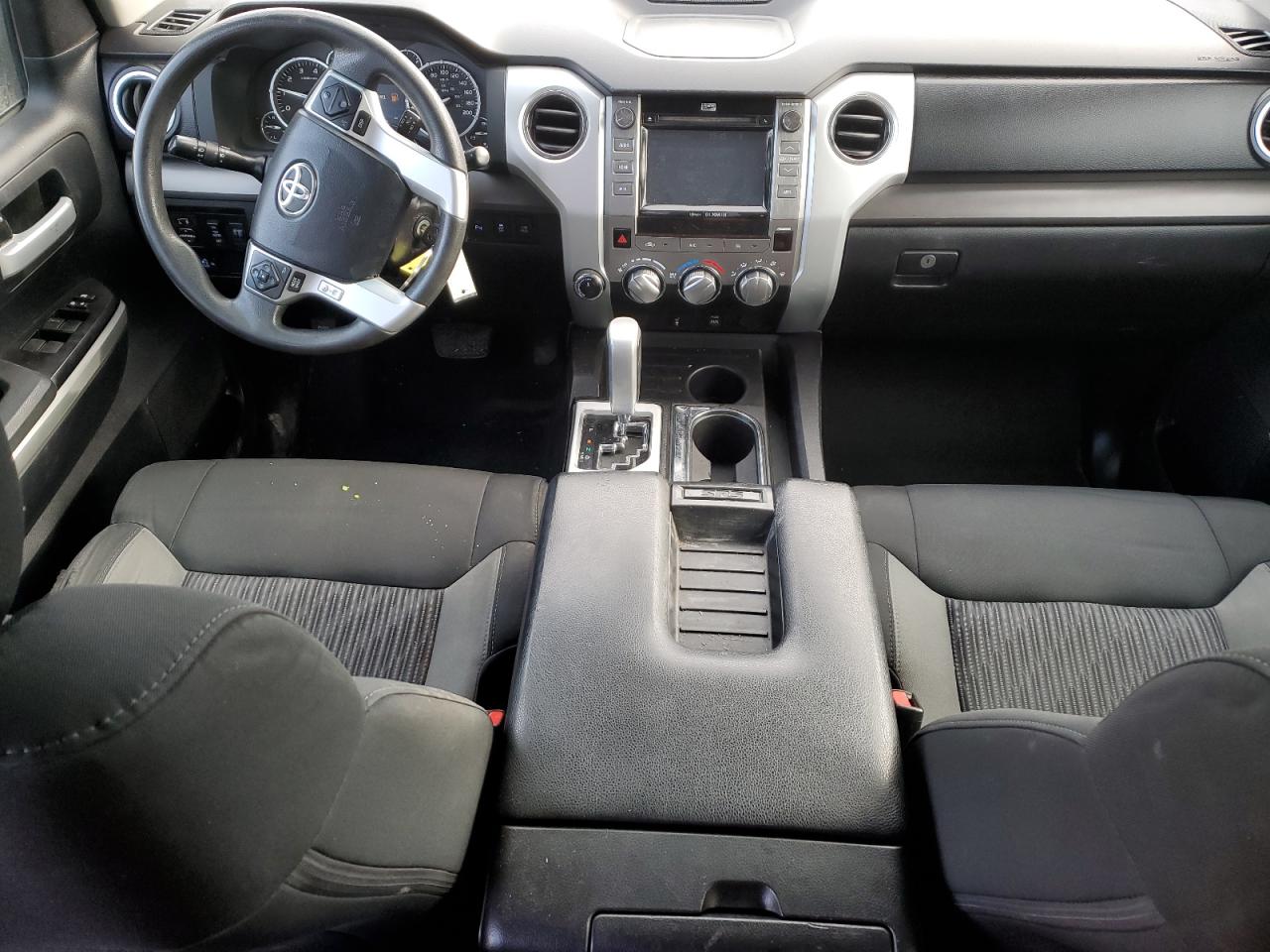 2015 Toyota Tundra - Image 8