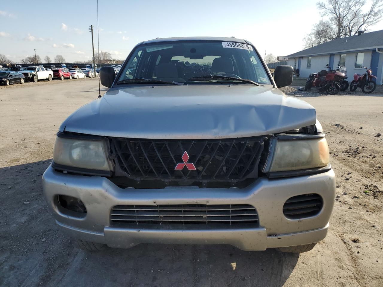 2001 Mitsubishi Montero - Image 5