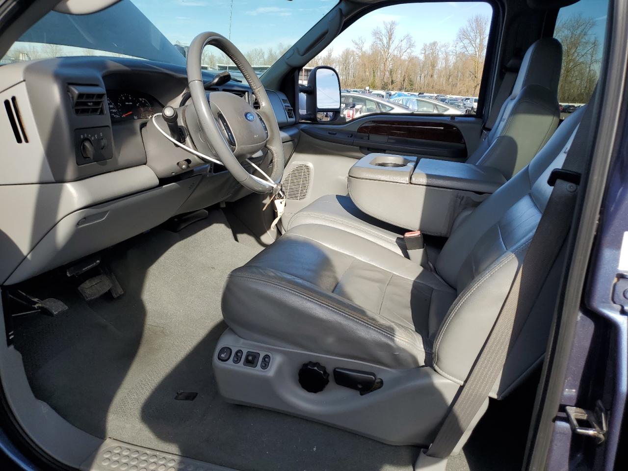 2004 Ford F250 - Image 7
