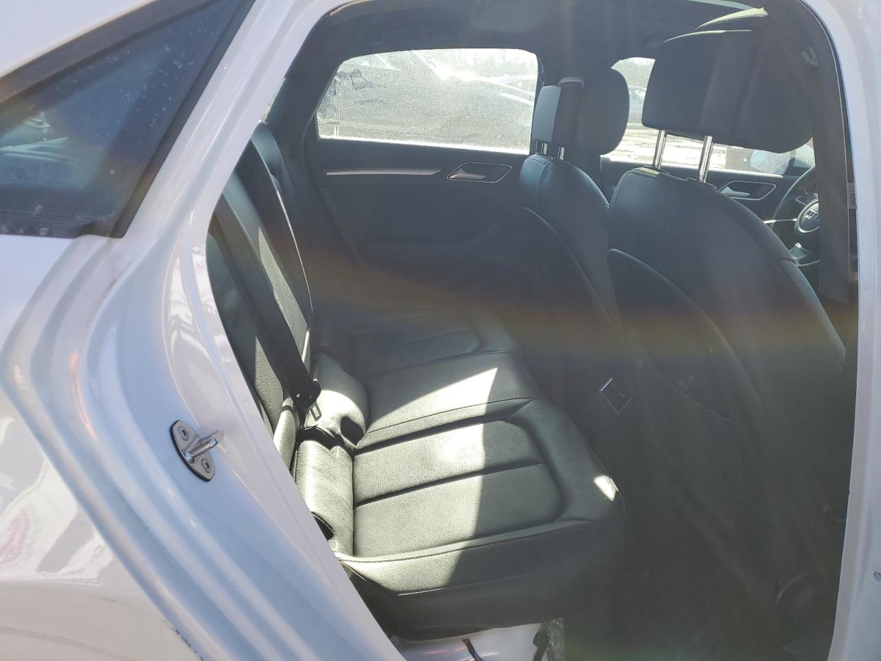 2016 Audi A3 - Image 10