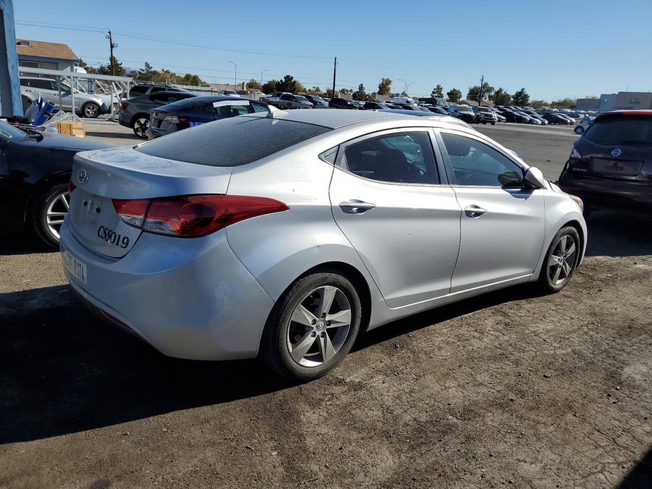 2013 Hyundai Elantra - Image 3