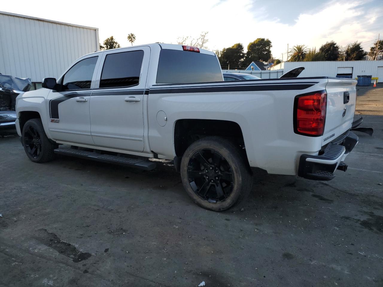 2016 Chevrolet Silverado - Image 2