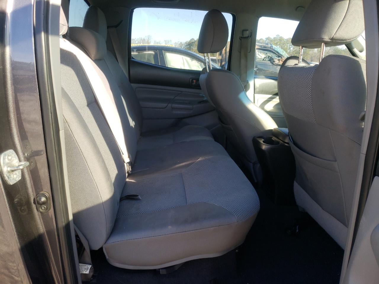 2012 Toyota Tacoma - Image 10